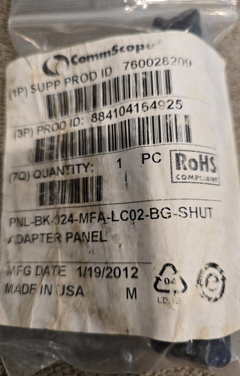 BRAND NEW Commscope 760028209 PNL-BK-024-MFA-LC02-BG-SHUTTERED Adapter Panel