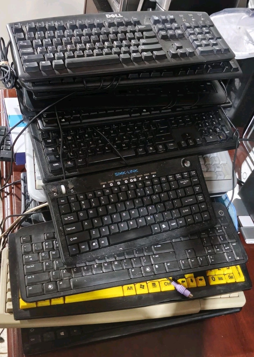 Lot of 12 Mixed Keyboards-HP, Dell, Logitech