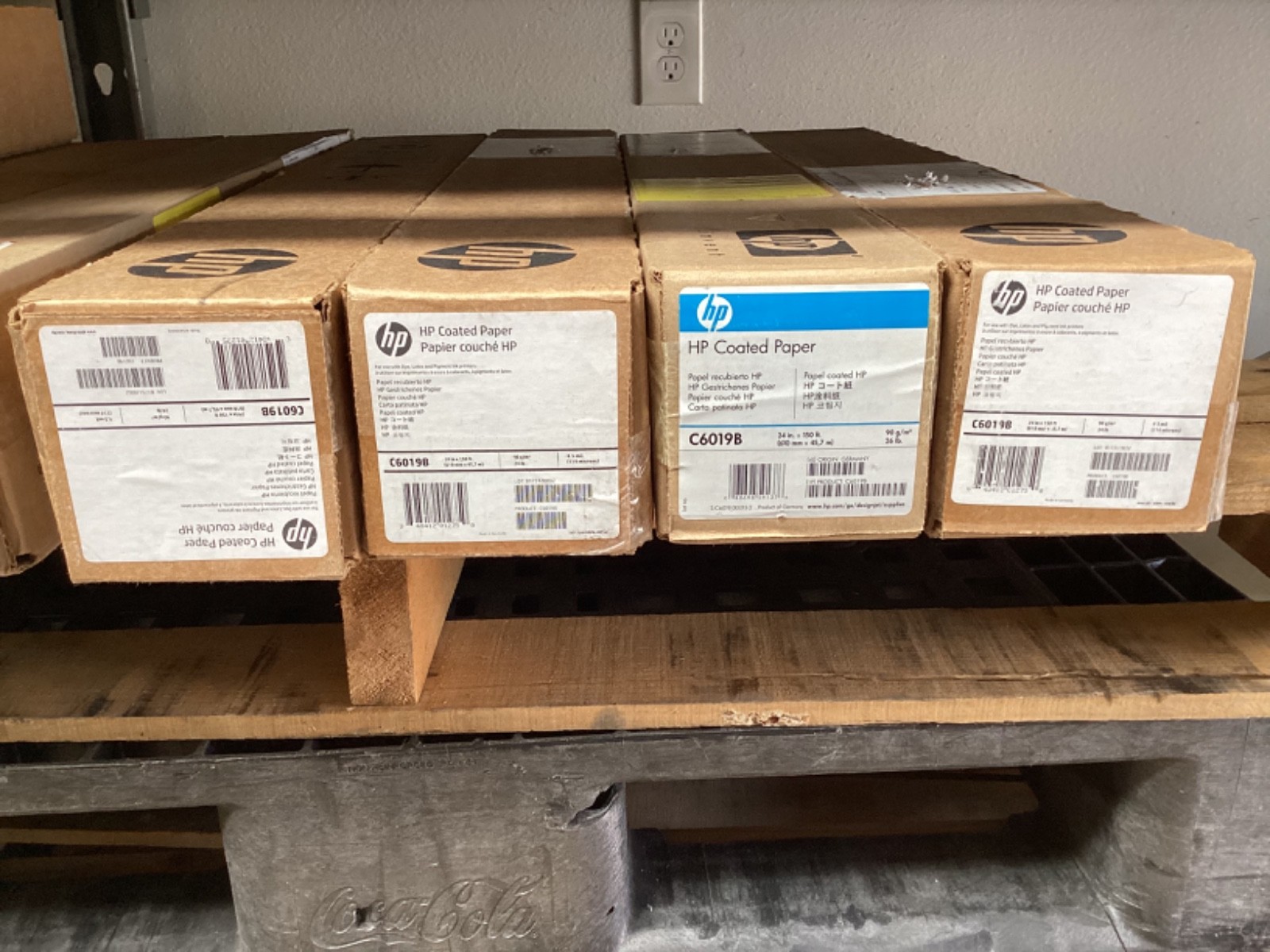4 rolls Coated Paper HP C6019B Coated Paper Roll - White - 24 Inches x 150 Feet