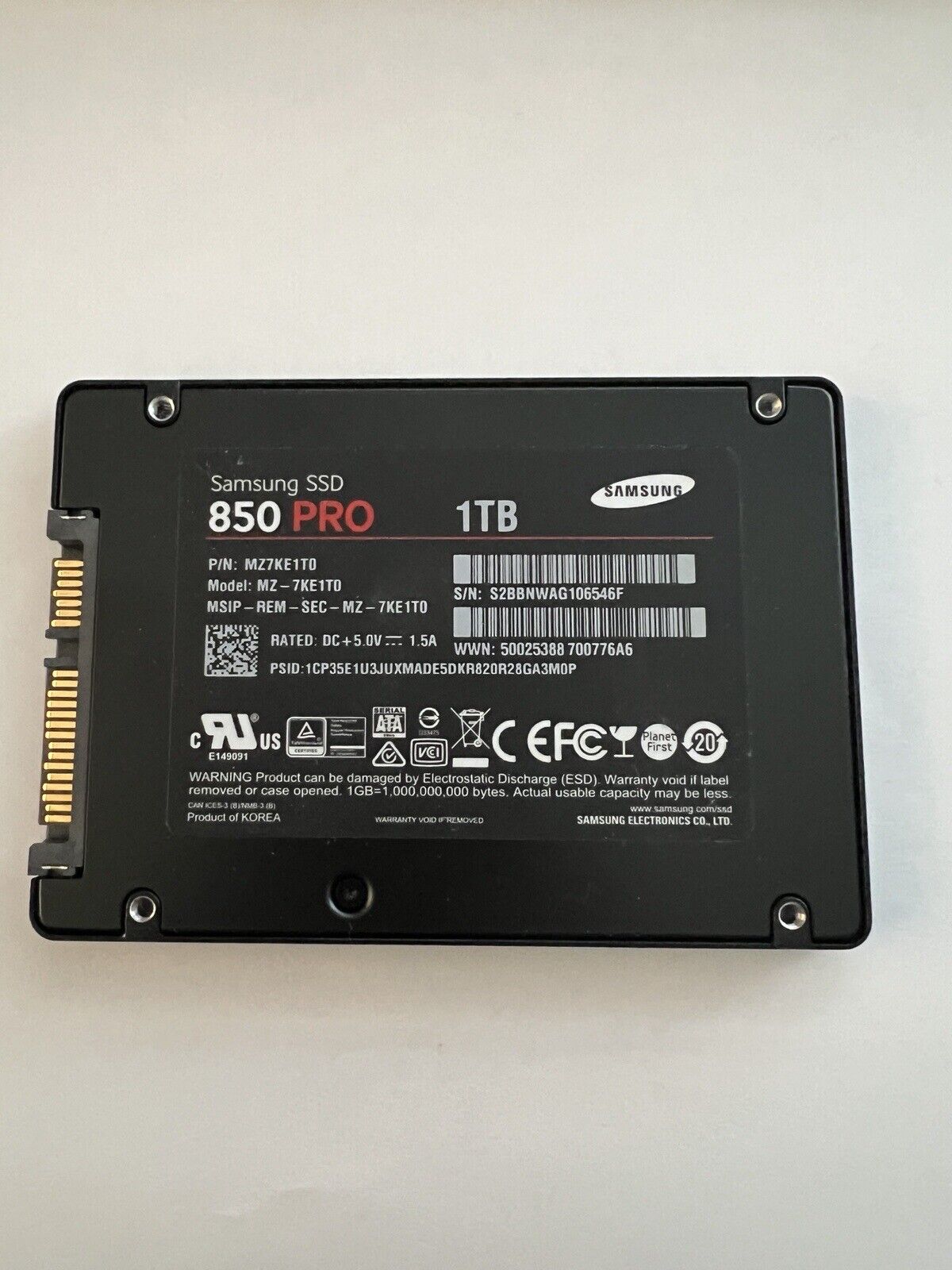 Samsung 850 PRO 1TB SSD (P/N: MZ7KE1T0) (Model: MZ-7KE1T0) MLC NAND (300 TBW)