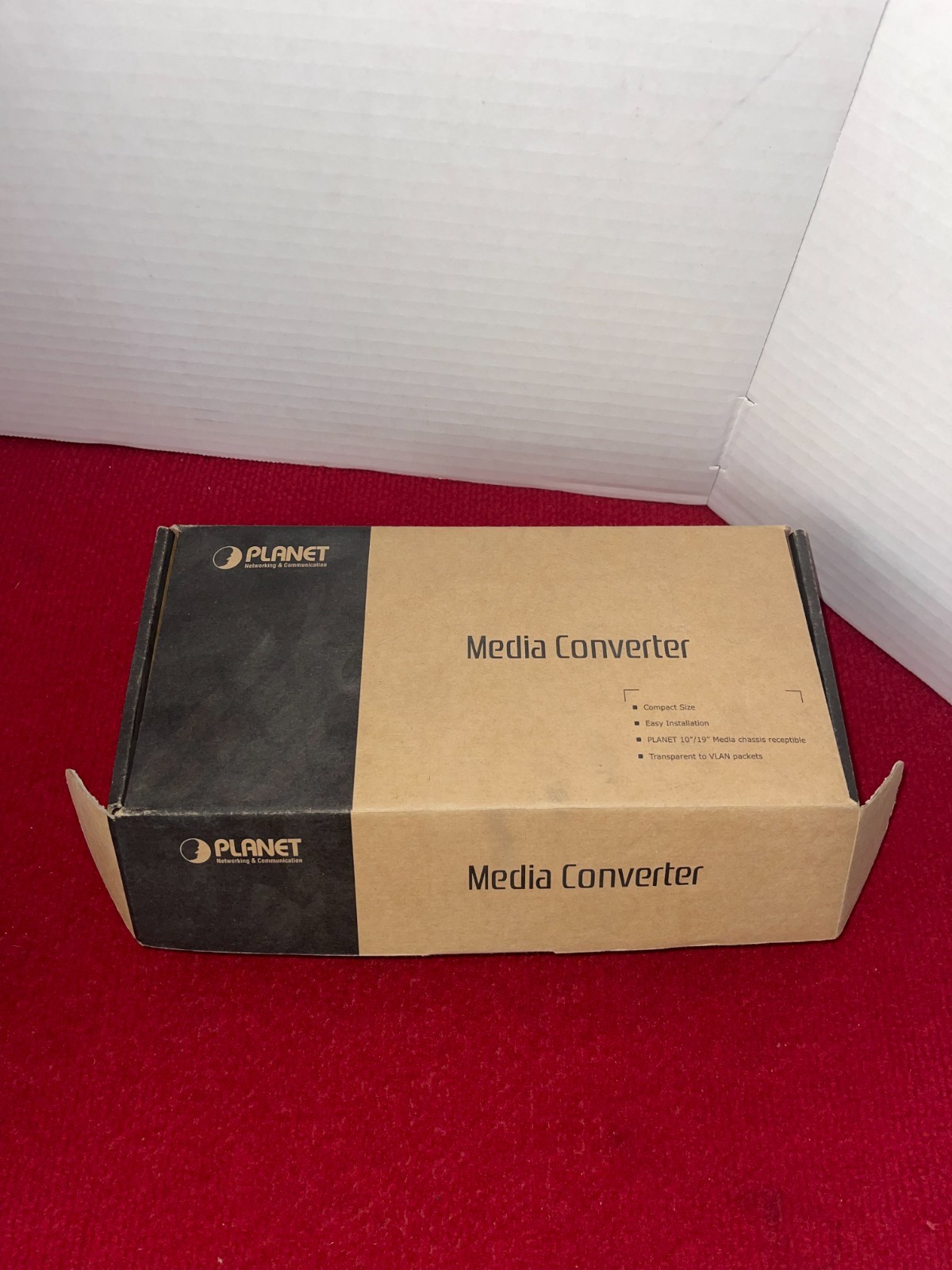NEW Planet Technology Corporation FT-801 Media Converter