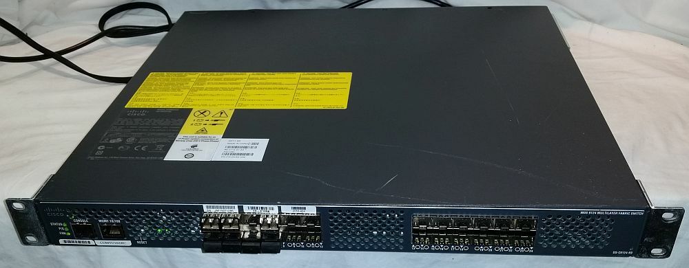 Cisco DS C9124 24-Port Multilayer Fabric Switch DS-C9124-K9 v05 Used
