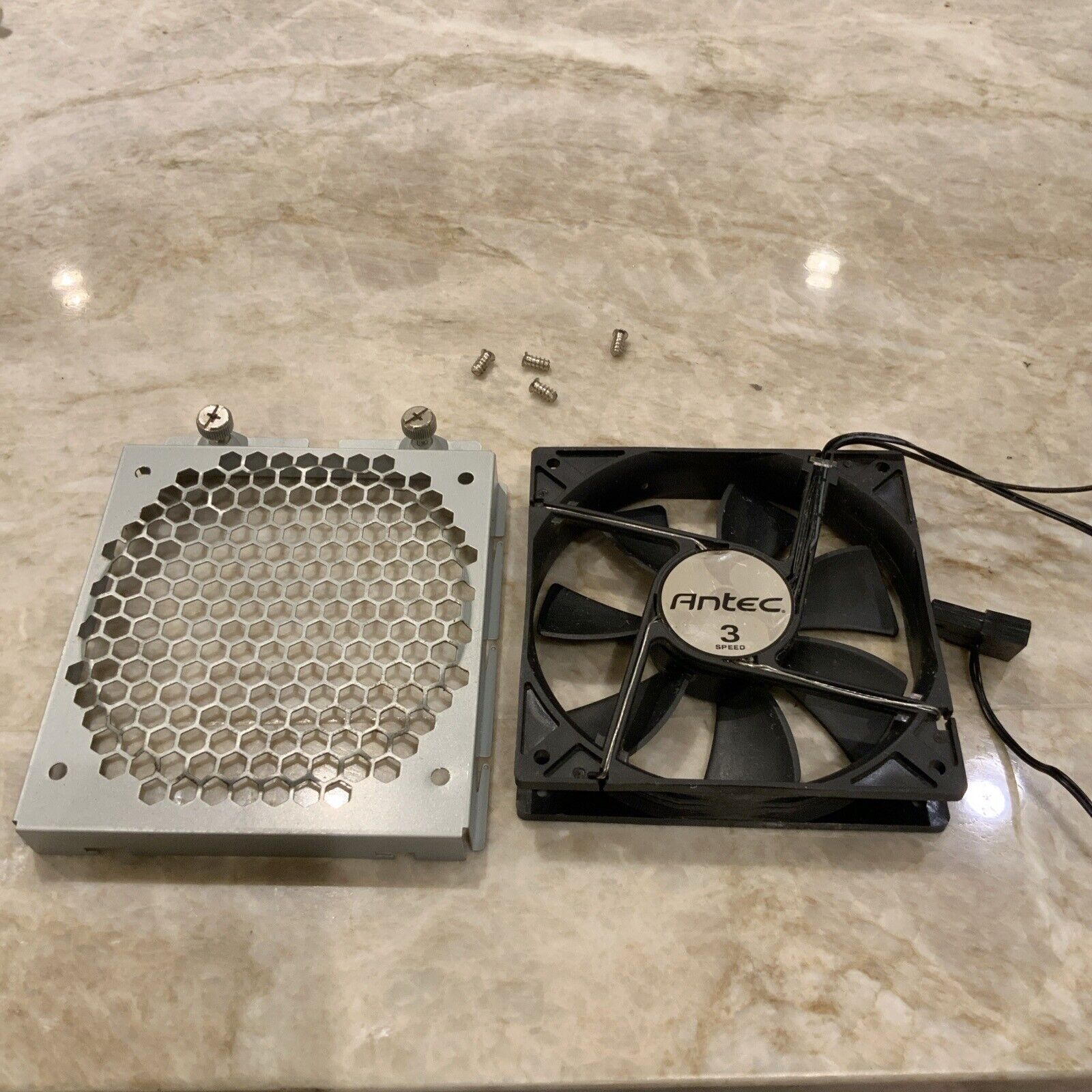Antec 120mm 4-Pin Molex 3-Speed Computer Cooling PC Case Fan + Bracket + Screws