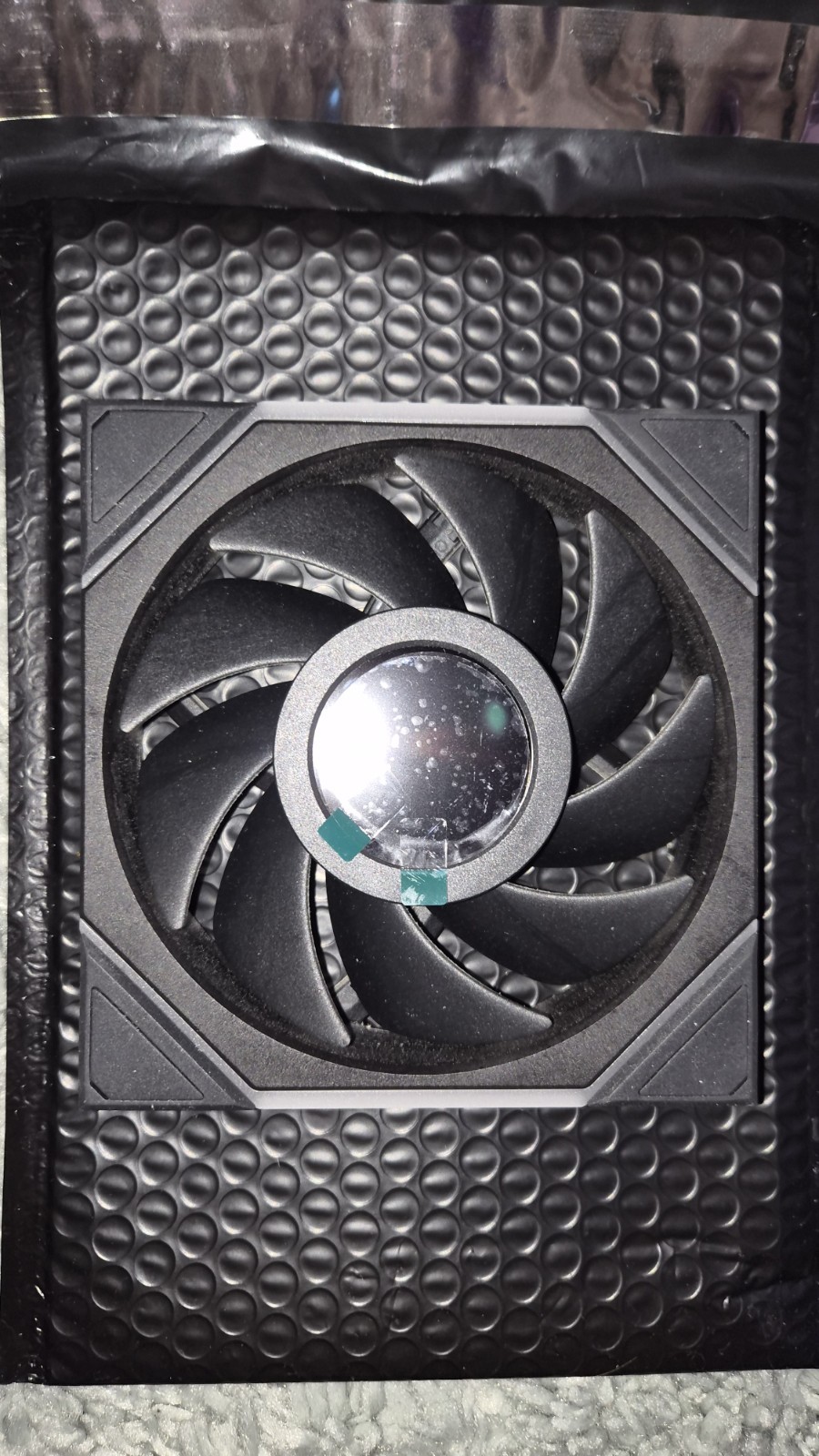 Lian Li Uni Fan TL LCD 120 Wired OG Version - FOR PARTS ONLY