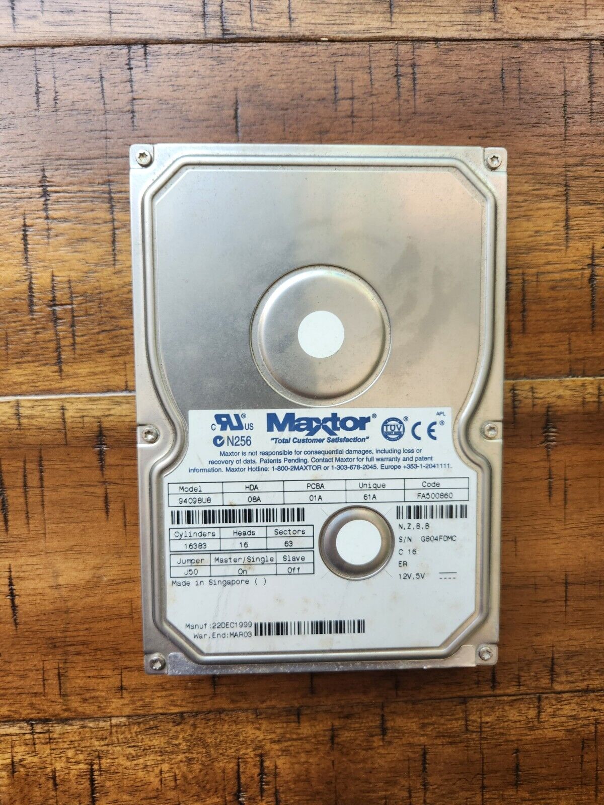 Vintage Maxtor - 40GB IDE - 3.5 IDE Desktop HDD - Model # 94098U8