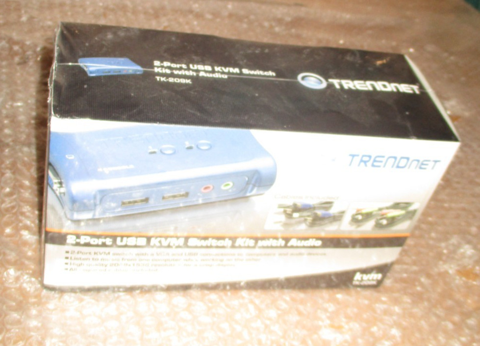 TRENDnet TK-209K 2-Port USB KVM Switch Kit with Audio