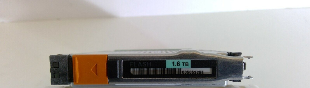 EMC Unity 12Gb 1.6TB SAS SSD 005052258 005052397 005052120 Hard Disk