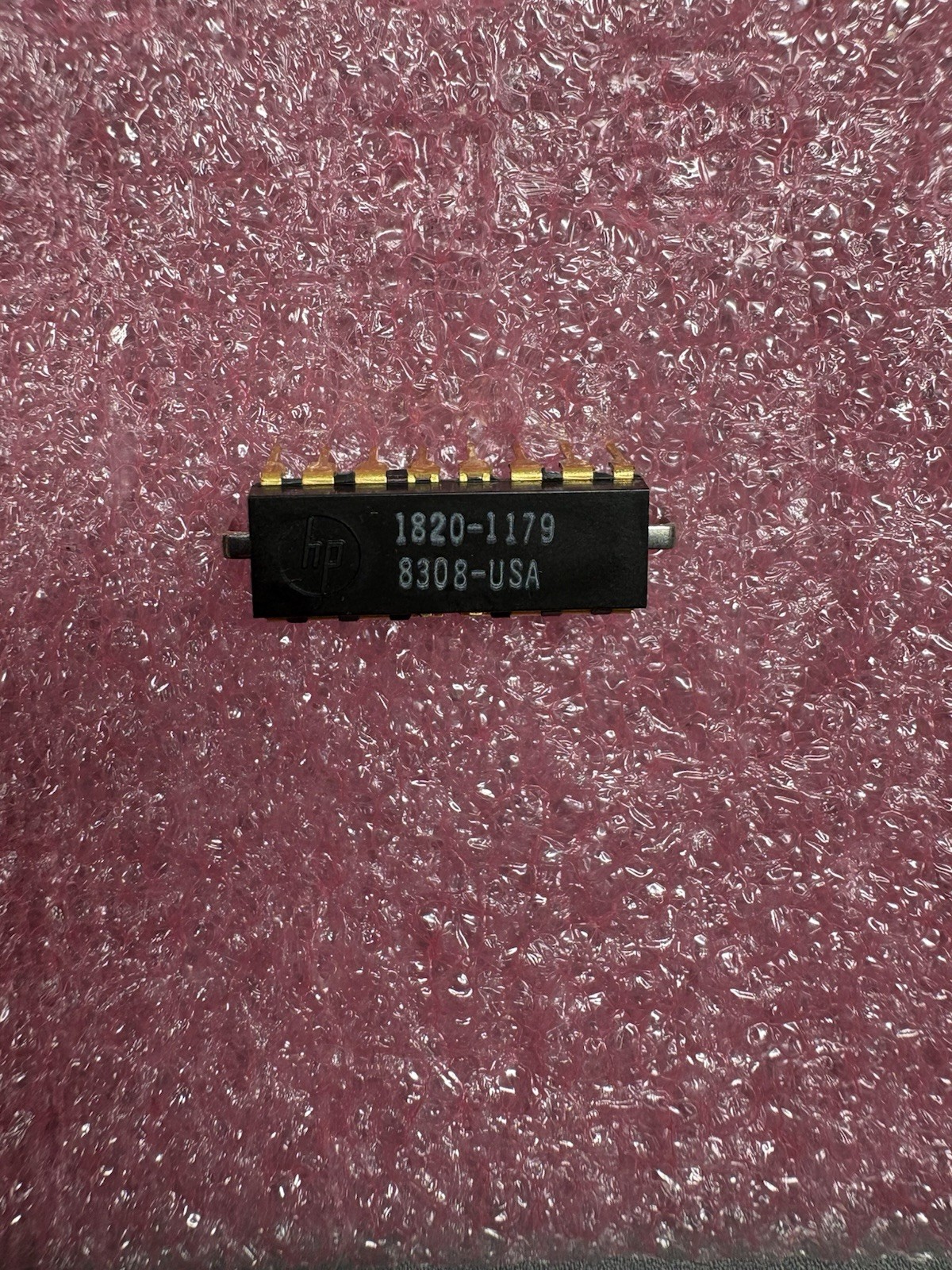 2x HP 1820-1179 Integrated Circuit IC DIP Gold Leads NOS USA