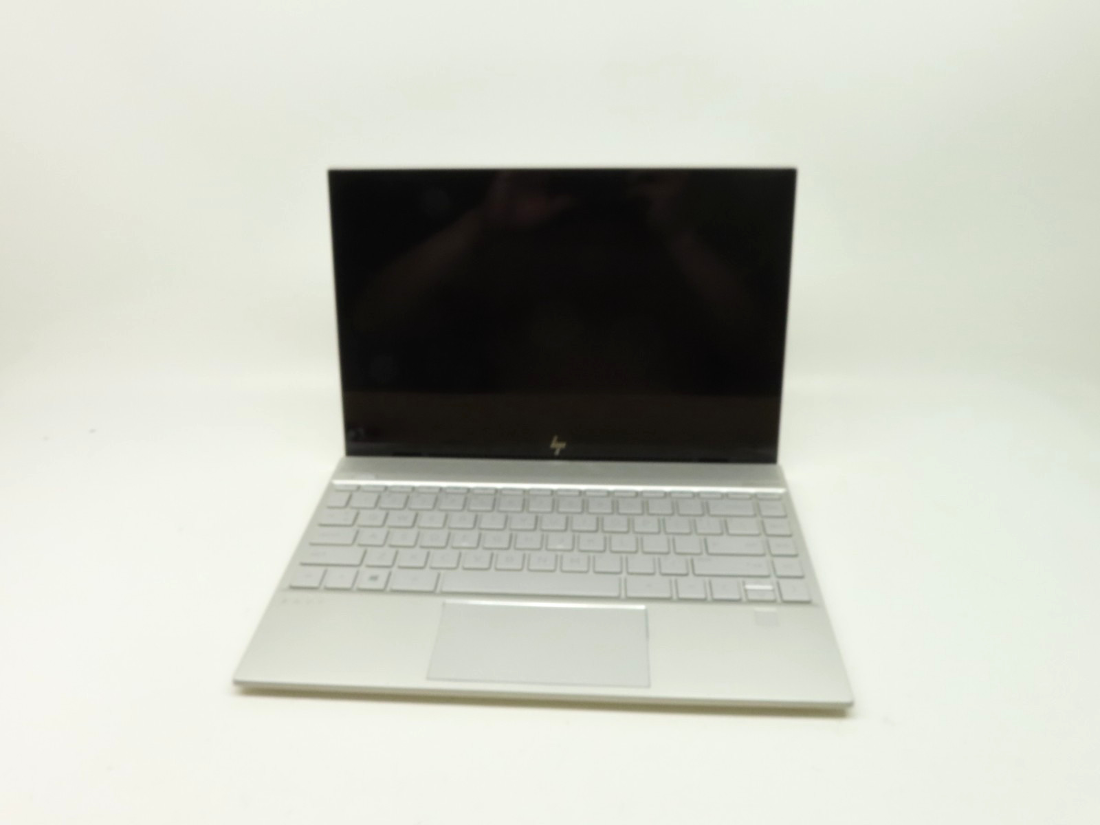 HP Envy 13-aq0045cl 13.3" Intel Core i7-8565U 1.8GHz 16GB RAM 1TB SSD