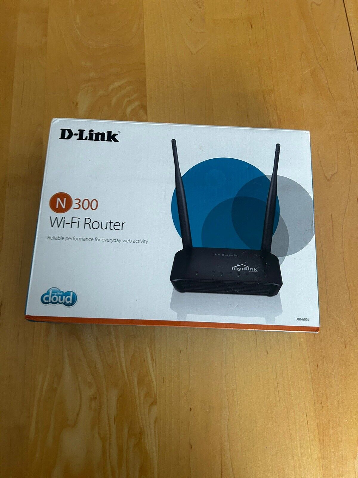 D-Link DIR-605L 300Mbps 4-Port N300 Wireless Cloud Router 