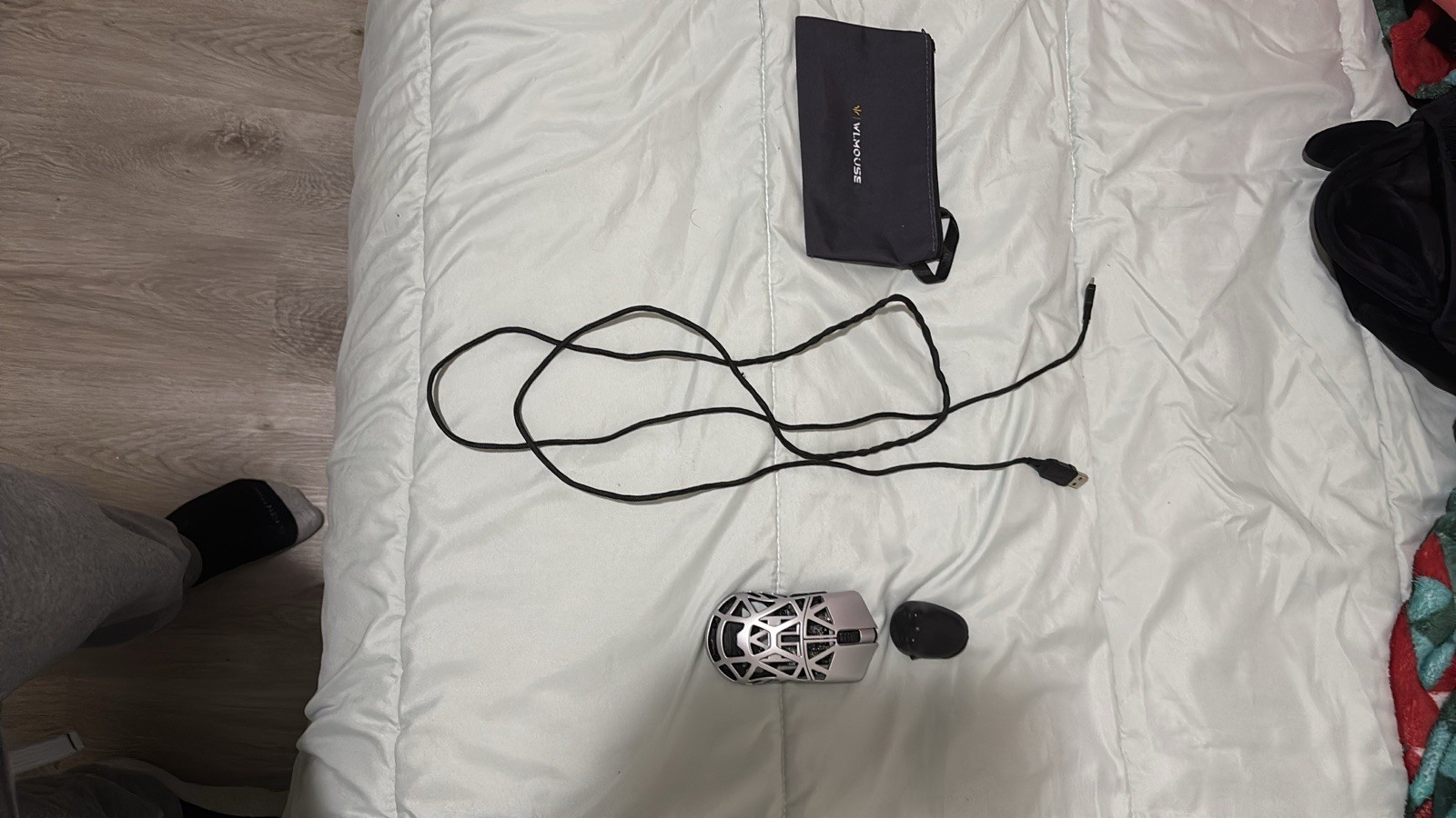 WL Mouse BEAST X MINI Wireless Gaming Mouse Good Condition Used