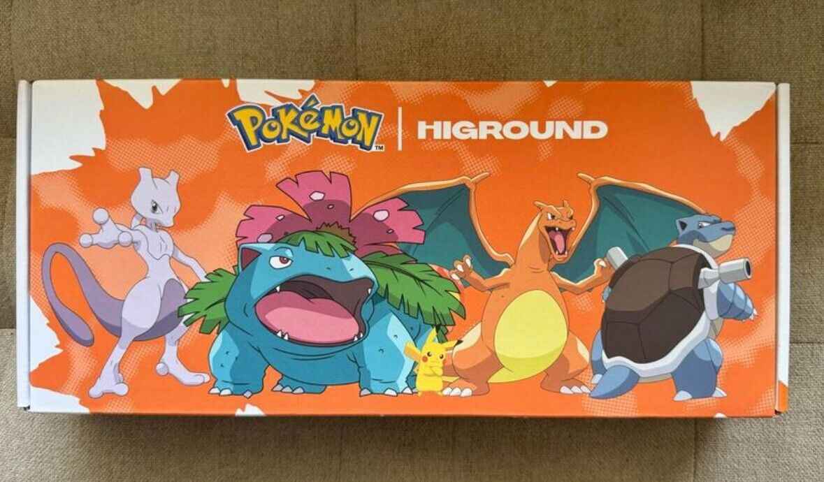 Pokemon Higround + HG Base 65 Keyboard - Charizard BRAND NEW