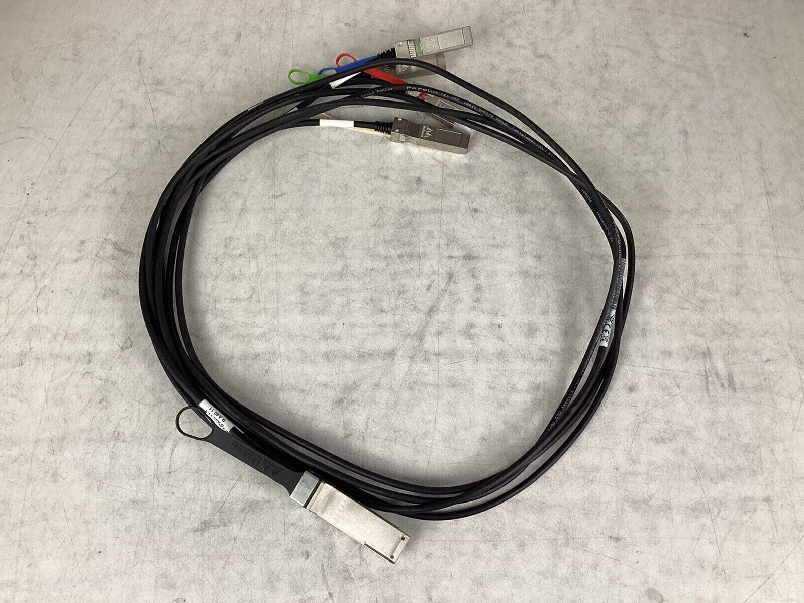 MCP7F00 / MCP7F00-A01AR Mellanox 100GbE QSFP28 to 4x 25GbE SFP28 1.5M DAC Cable