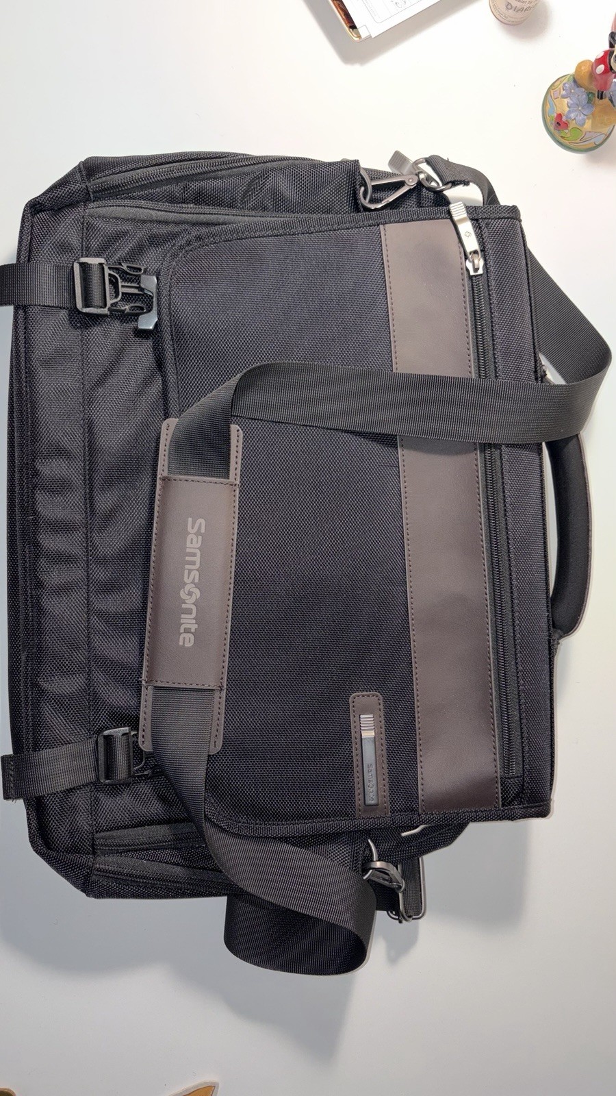 Samsonite Laptop Tablet Shoulder Bag with Strap excellent condition