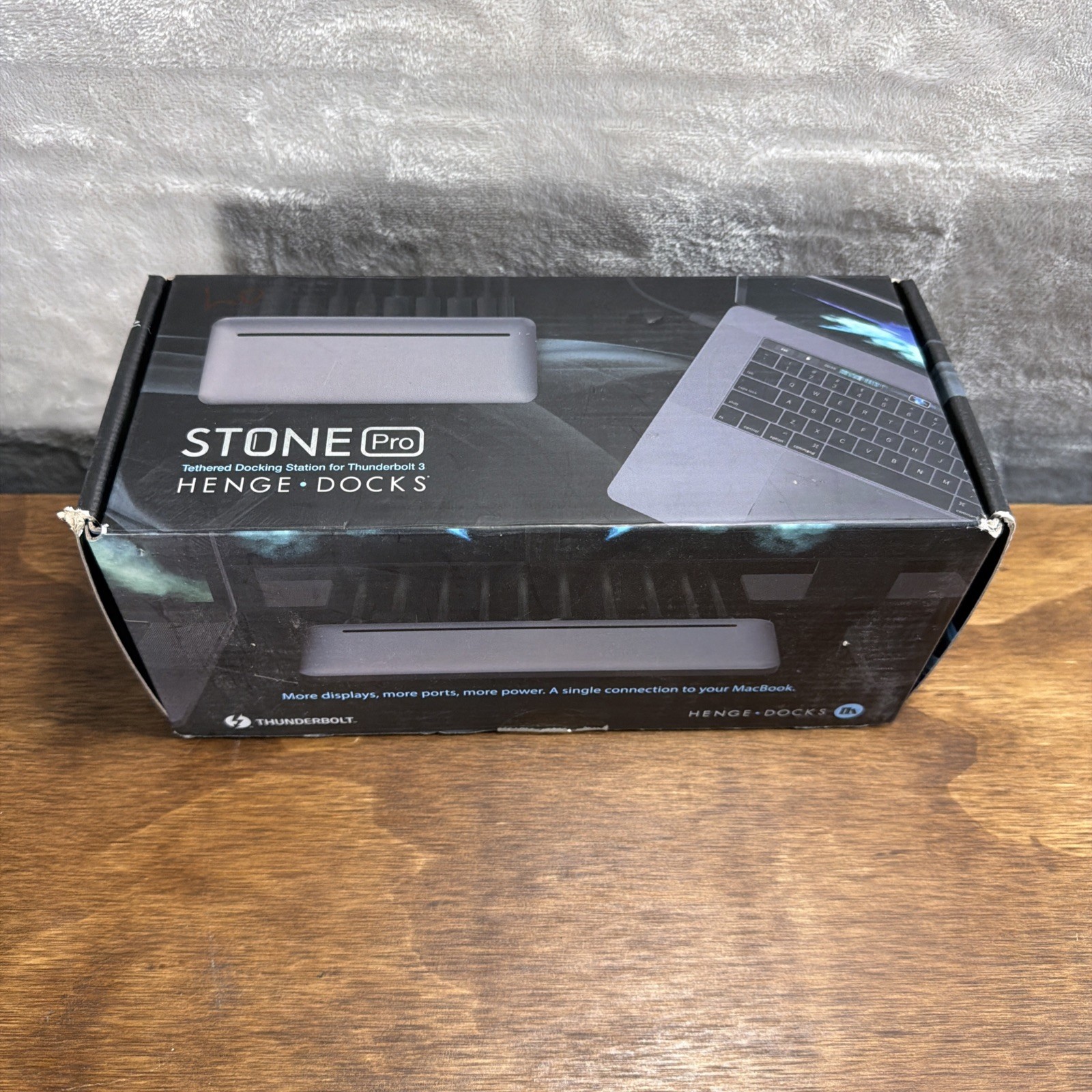 Henge Docks Stone Pro Thunderbolt 3 Docking Station Complete Bundle In Box