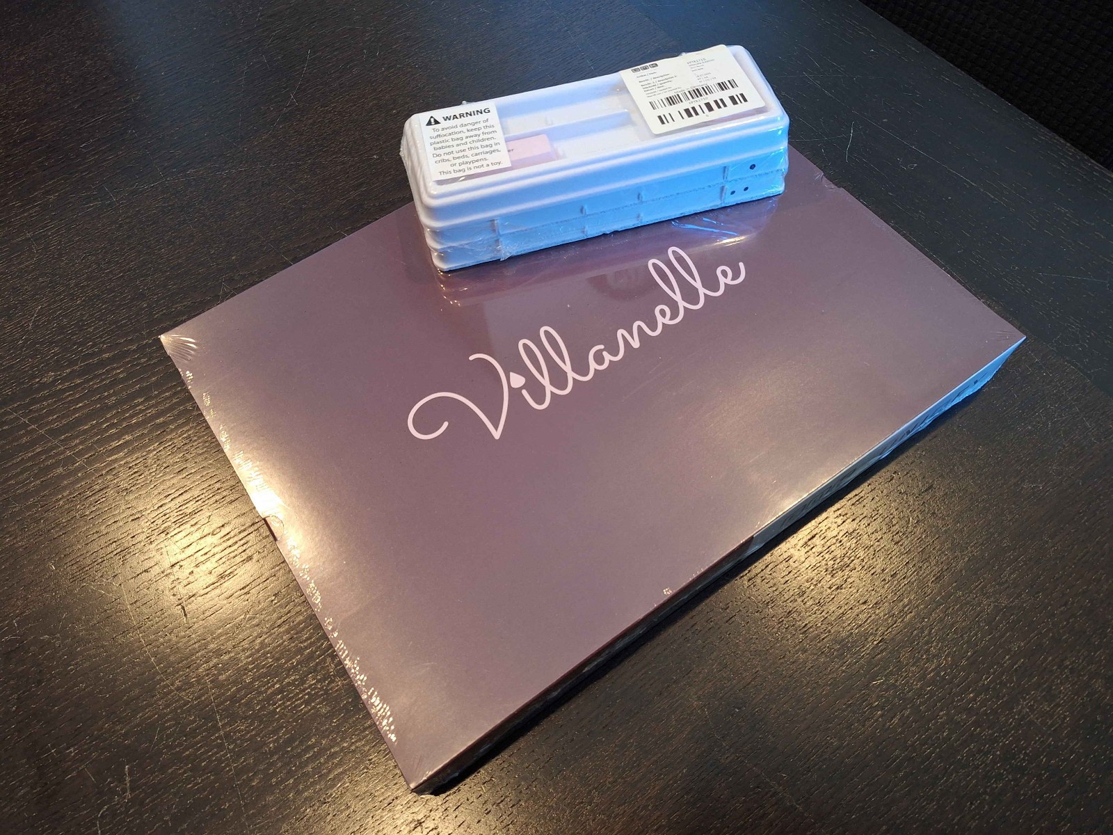 GMK Villanelle - Base + Addition Kit Keycaps BRAND NEW SEALED MX DOUBLESHOT ABS