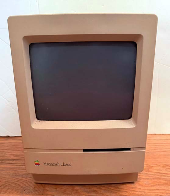 Apple Macintosh Classic Vintage Computer Model M0420 Year: 1990 Untested