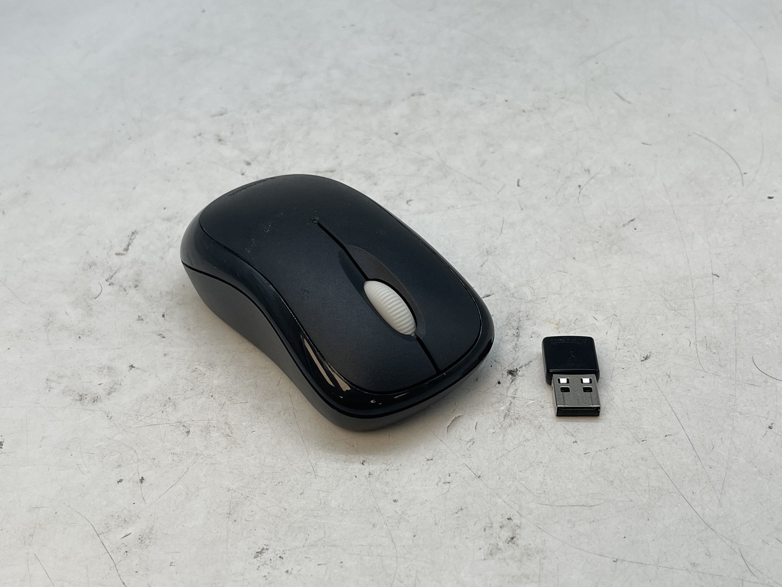 Microsoft Wireless Mouse 1000 Model 1454 w/ USB Transceiver Receiver - Free S/H