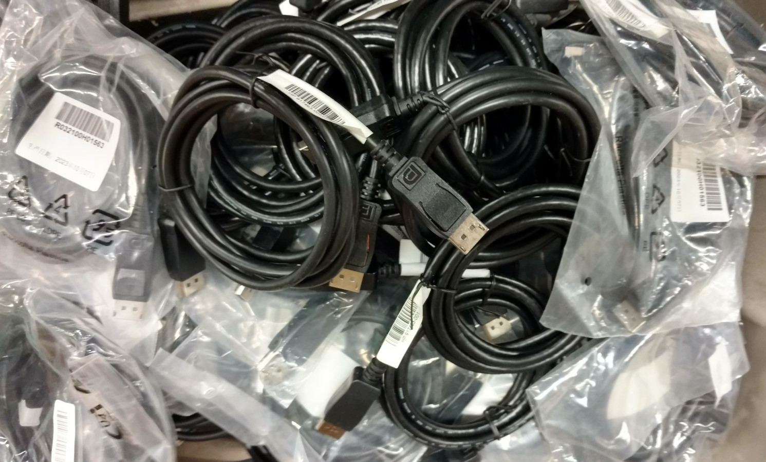 Lot of 129x Bulk New Display-port cables DP Cable