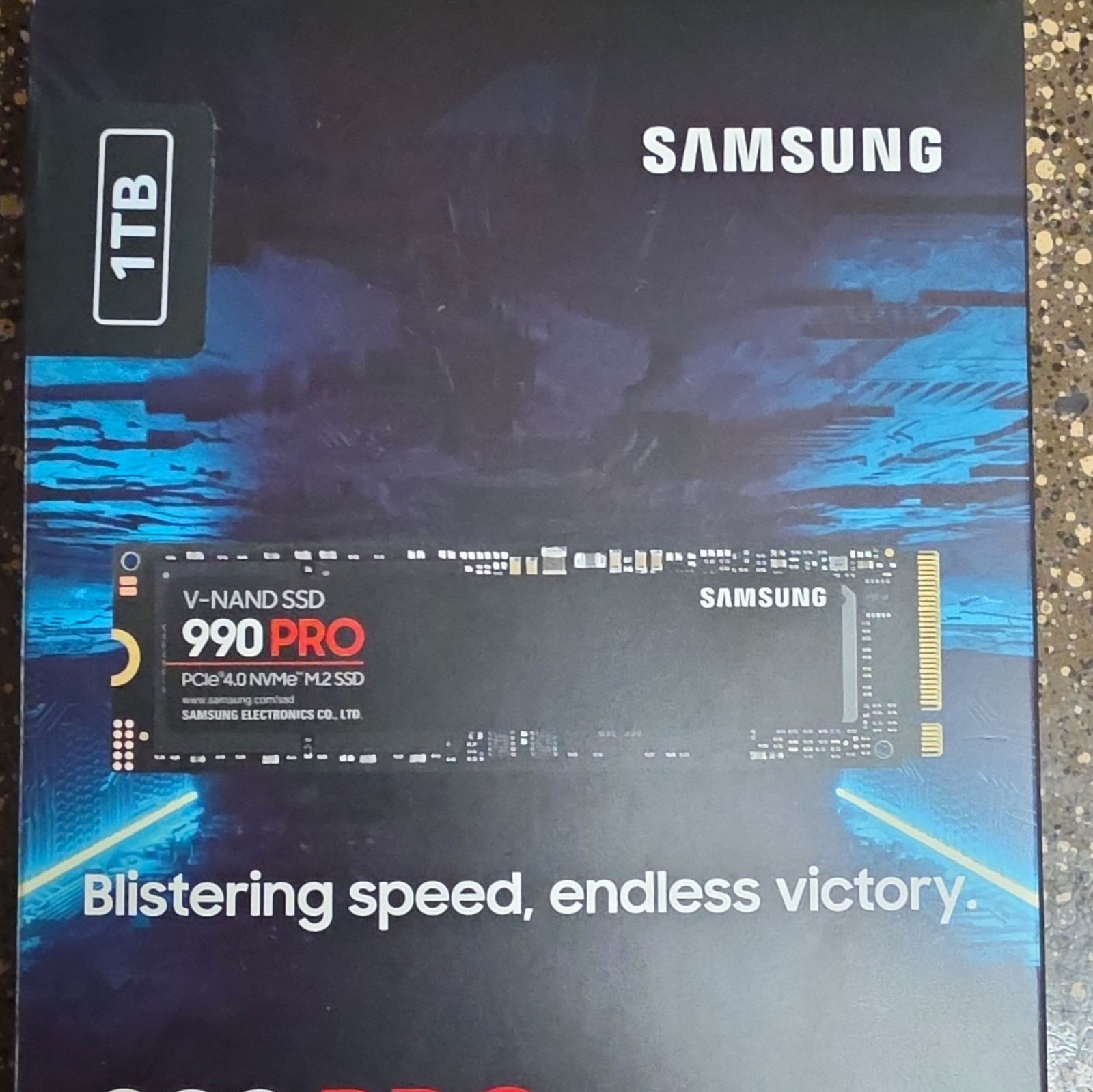 Samsung 990 PRO 1TB PCIe 4.0 NVMe M.2 Internal SSD Black MZ-V9P1T0