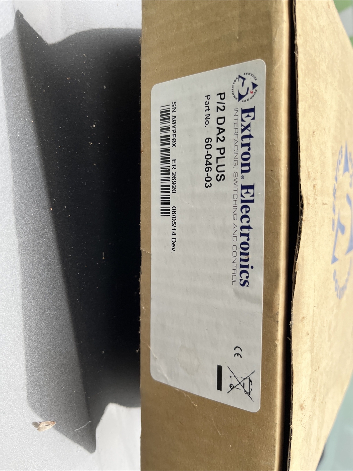 NEW Extron 60-046-03 P/2 DA2 PLUS Output VGA Distribution Amplifier