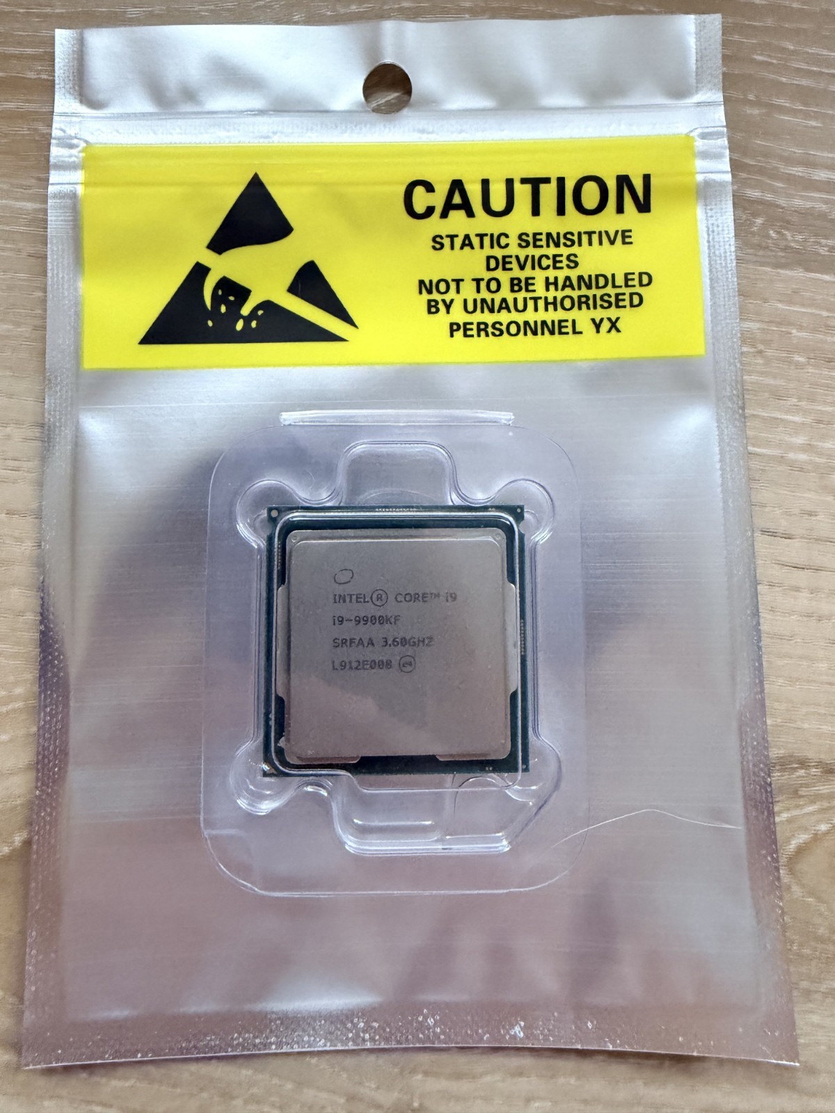 Intel Core i9-9900KF 3.60GHz 8-Core LGA1151 CPU SRFAA - Tested Working