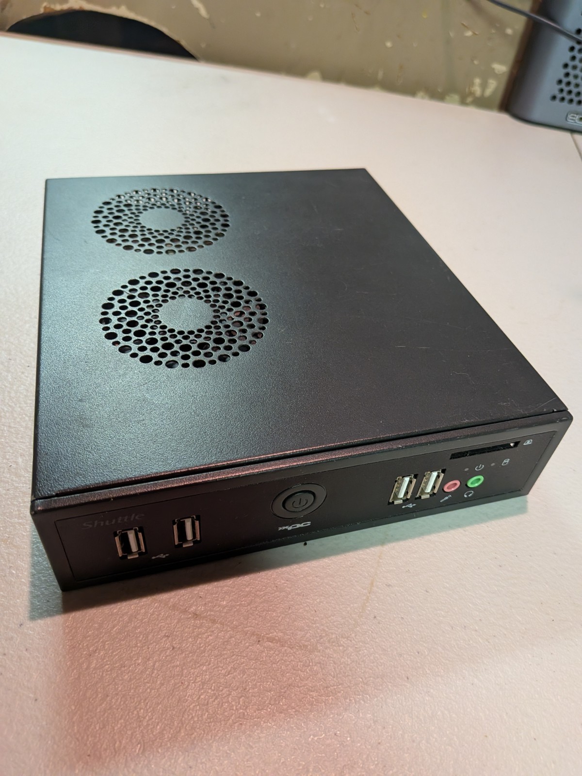 Shuttle XPC DS61 i3-3240 4GB RAM 32gb SSD