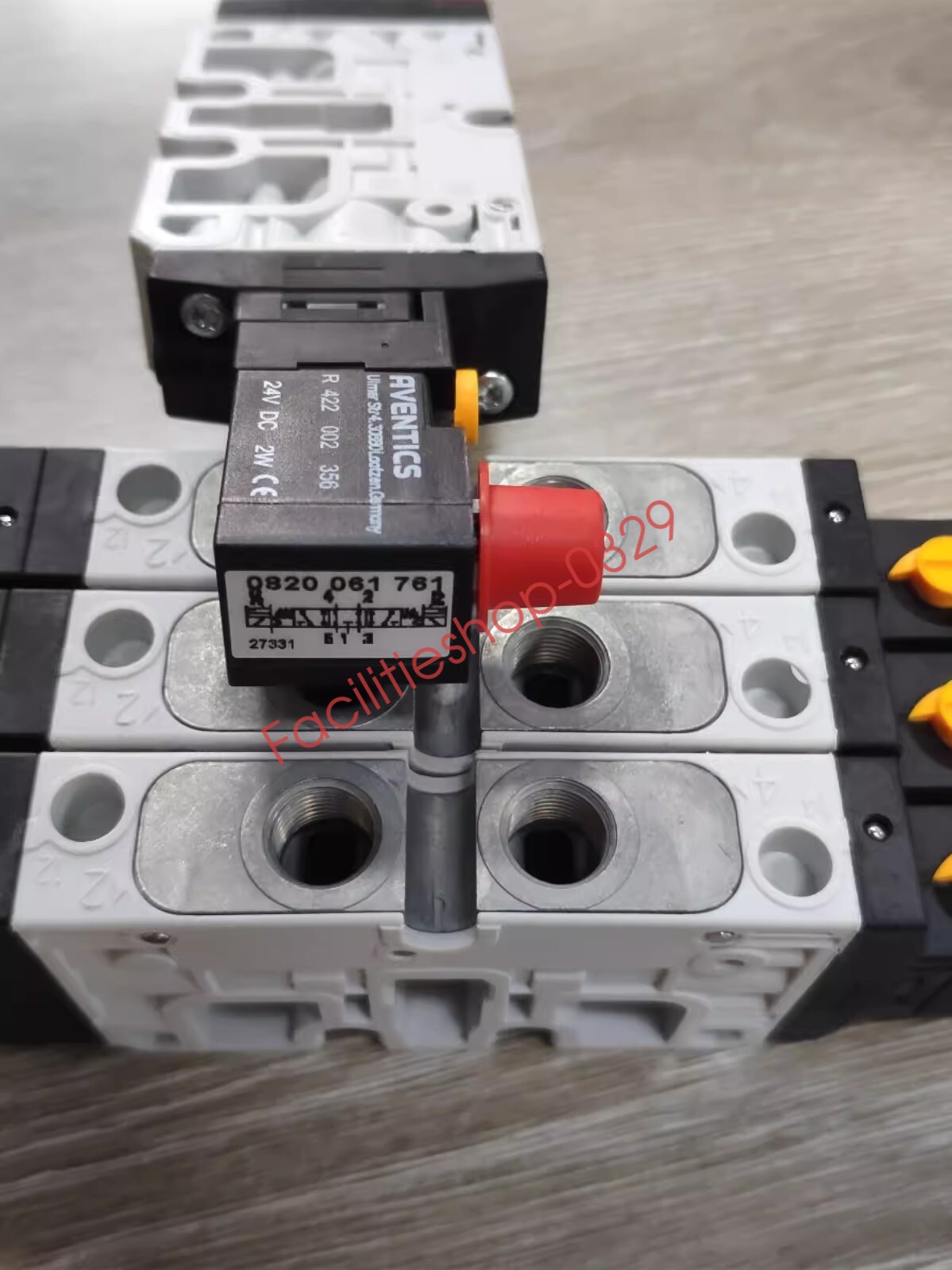 1pcs for AVENTICS 3-position 5-way Solenoid Valve 0820061761 Reversing Valve