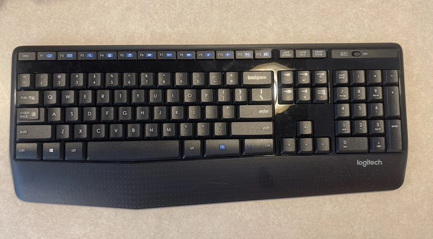 Logitech K345 Wireless Full-sized Keyboard with Palm Rest - Black- AS IS