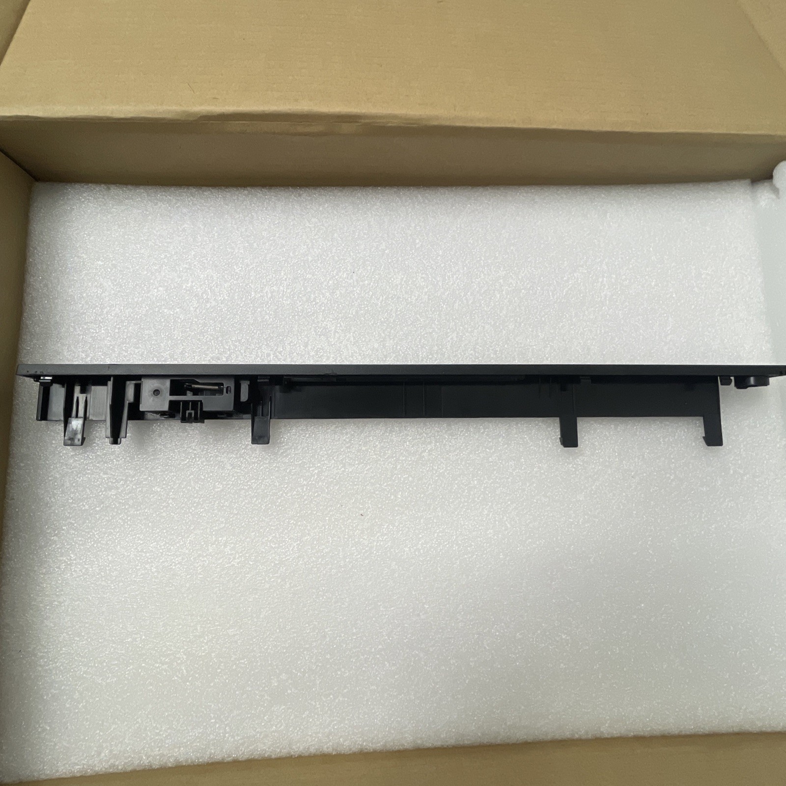 V0D68 Dell Precision 5820 Front I/O Cover Plastic Bezel  0V0D68
