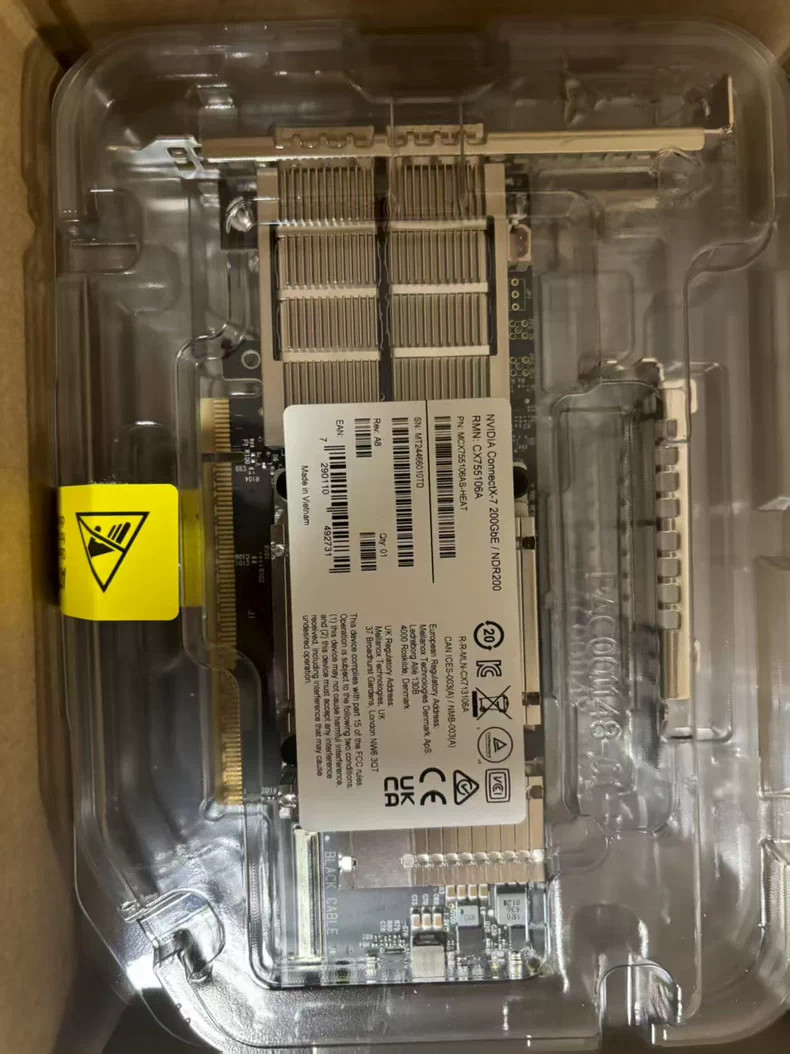 NVIDIA MCX755106AS-HEAT ConnectX-7 Network Adapter 200GbE/NDR200 Crypto Enabled