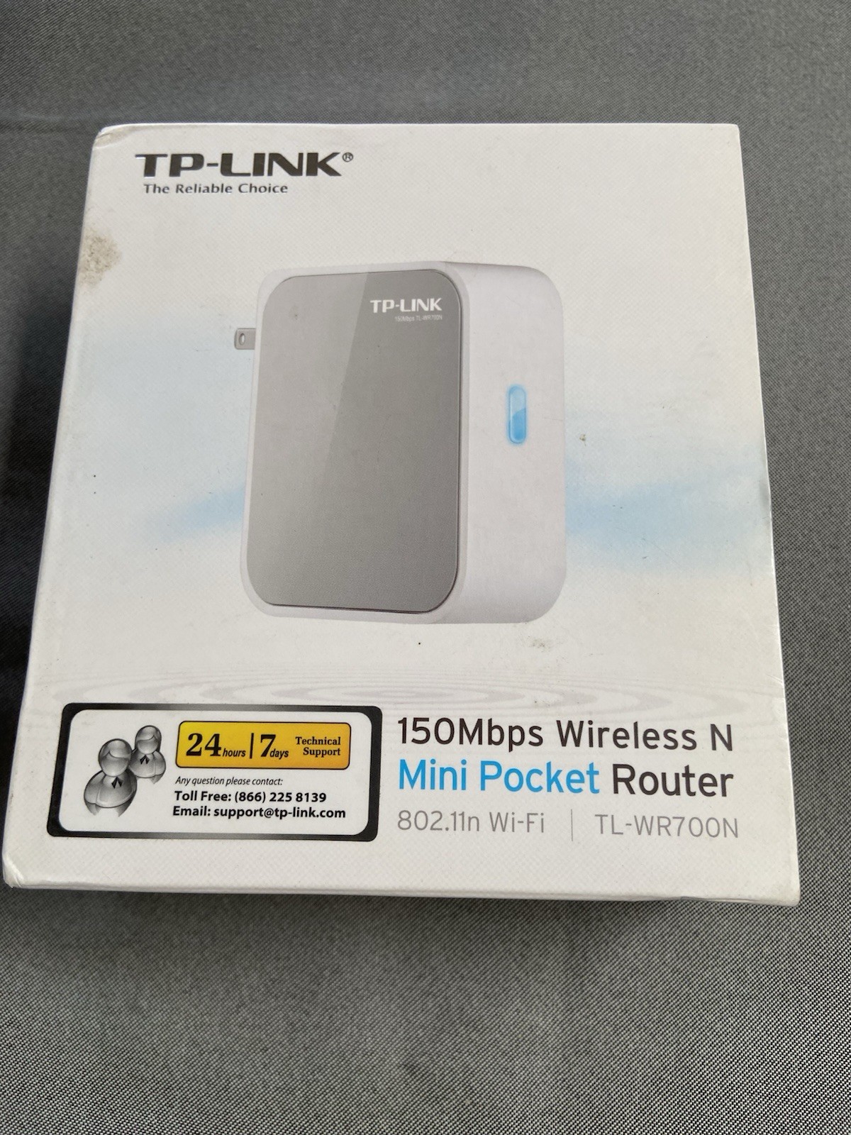 TP-LINK TL-WR700N Wireless N Mini Pocket Router 150Mbps Foldable Plugs White
