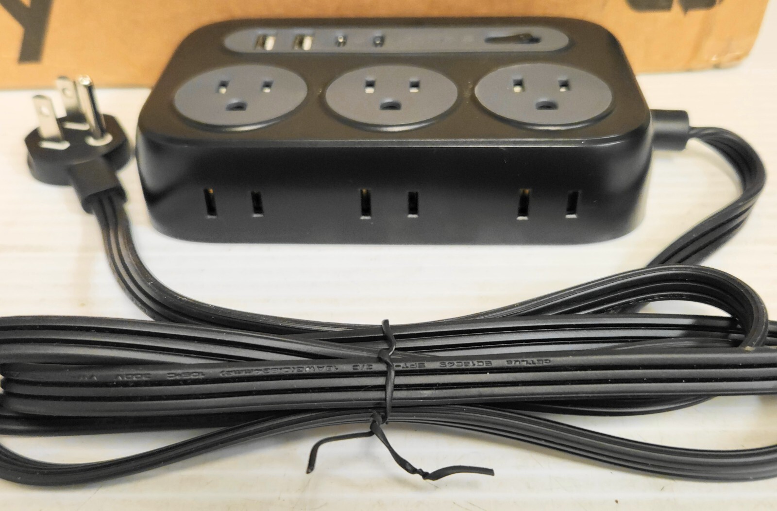 ORICO OG-6A2U2C-US Surge Protector Power Strip w/ 6 Outlets & 4 USB Ports