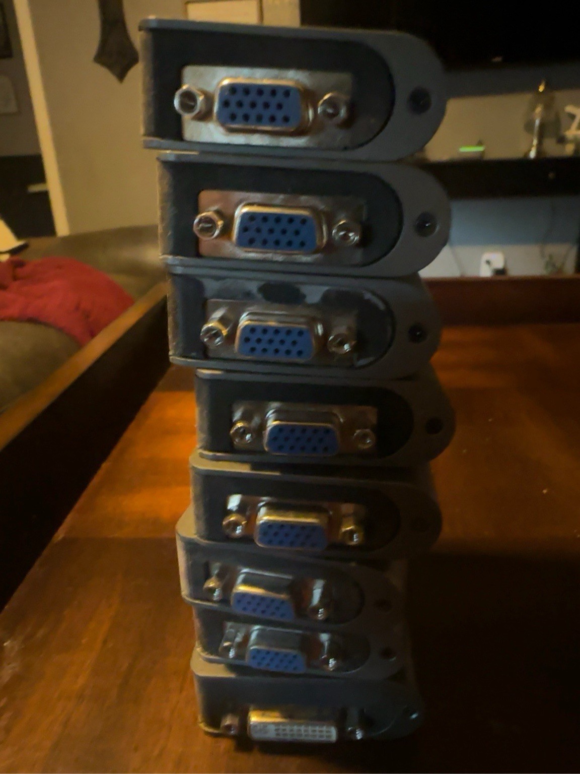 Lot of 8 IOGEAR DisplayLink USB External Video Adapters VGA/DVI Untested