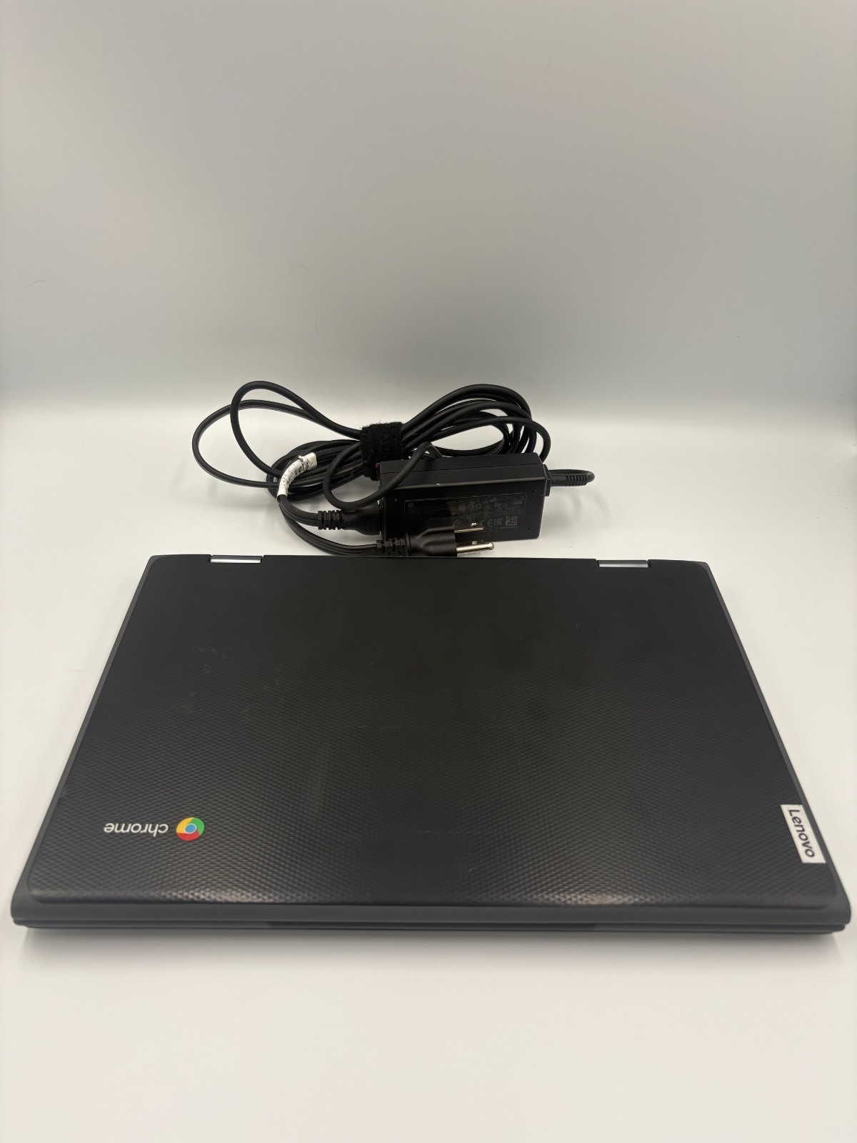 Lenovo 300e 2nd Gen Chromebook 11.6" Touchscreen 4GB 32GB ChromeOS 2-in-1- Used