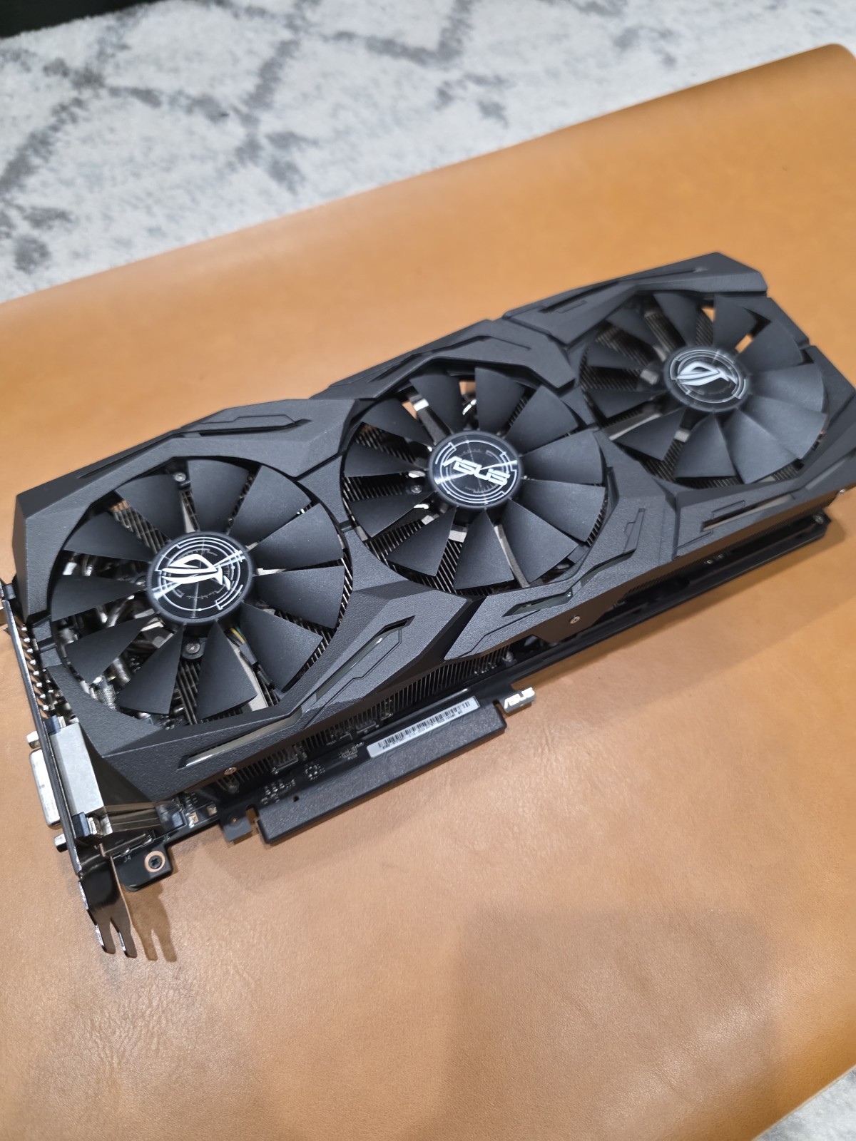 ASUS ROG Strix NVIDIA GeForce GTX 1080 Ti 11GB GPU 