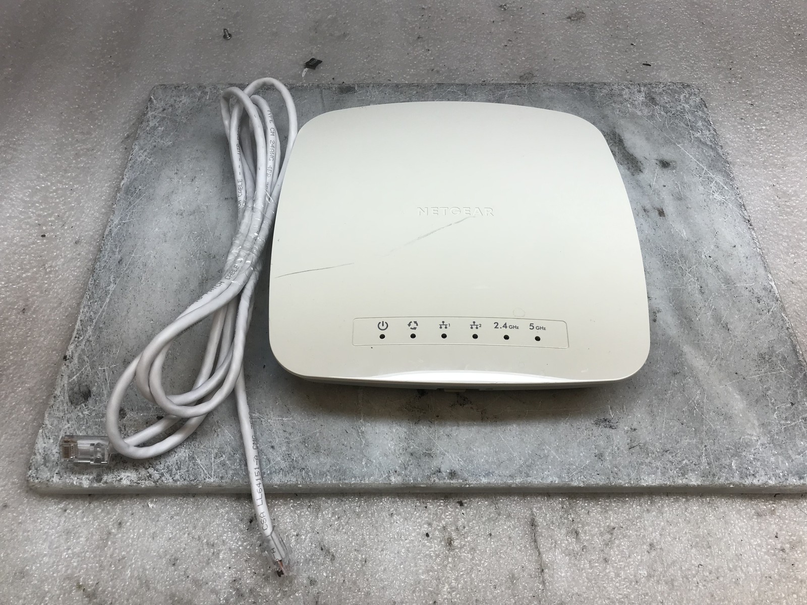 Netgear WAC510 Insight Managed Smart Cloud Wireless Access Point - Bracket Inc