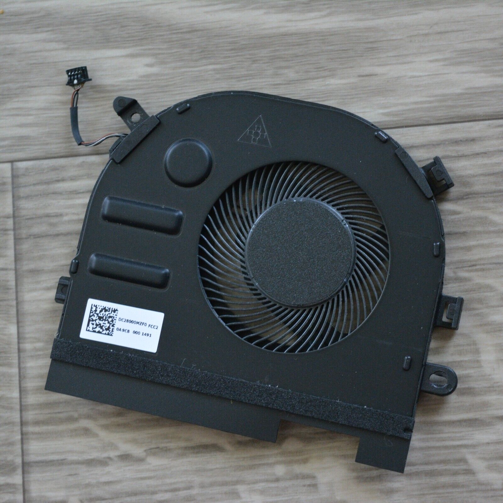 Original Lenovo IdeaPad Cooling Fan Cooler GPU CPU 5F10S13881 DC28000MZF0FCC20A9