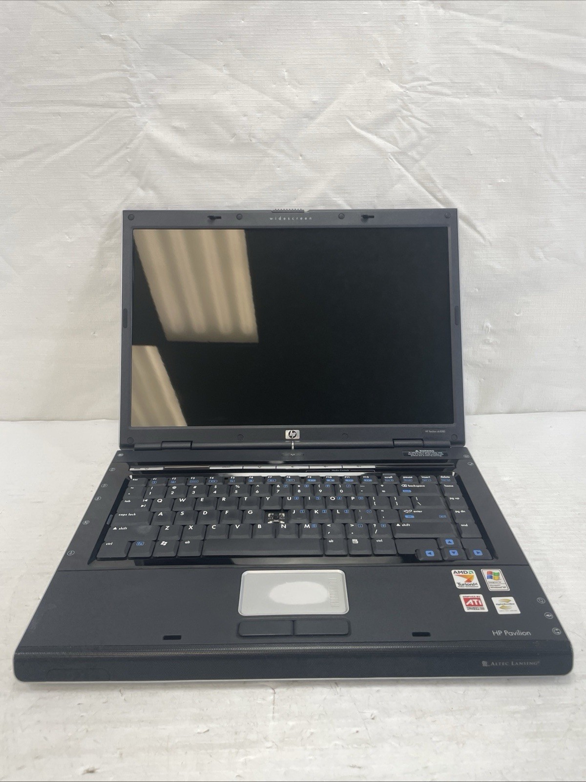 Retro Gaming HP Pavilion DV5000 15.4" Turion 64 2.0Ghz 1GB RAM 100GB HDD WinXP