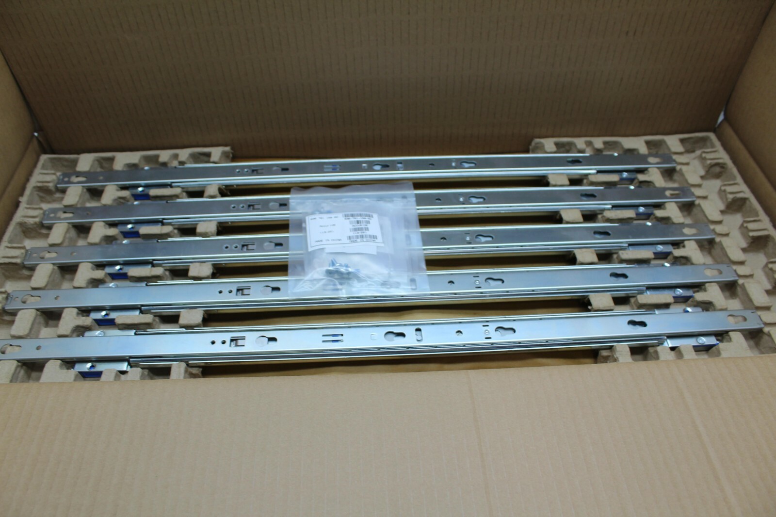 HP EXX1U2URAILS2 042-009-400 Accuride 1U/2U Server Workstation Rail Kit 5 PACK