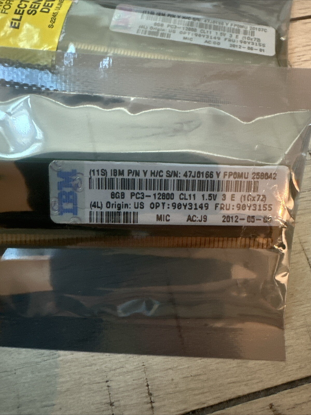 IBM Server Memory  8GB PC3-12800 DDR3-1600 2RX4 1.5V, 90Y3155 TWO Sticks 16gb