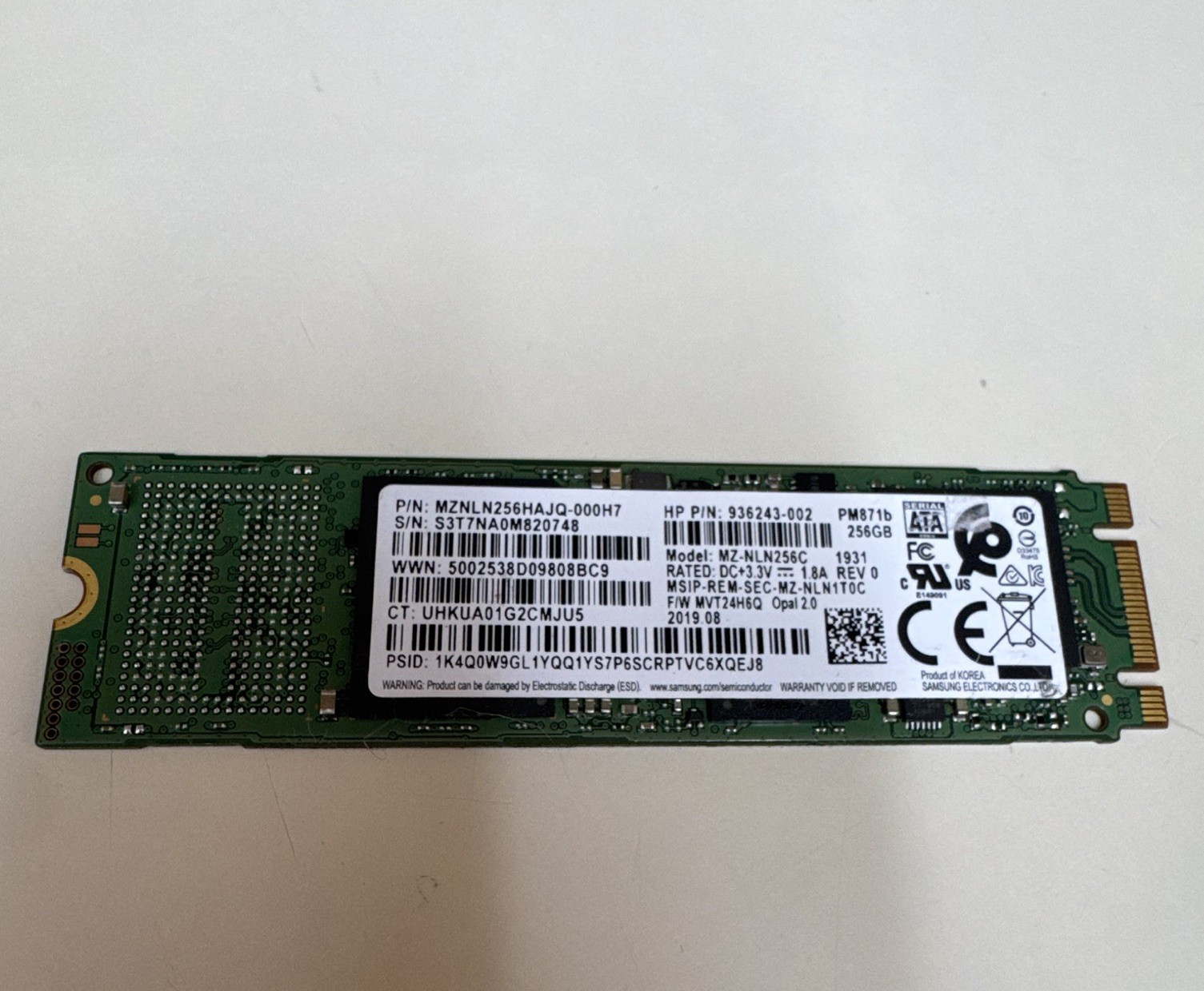 HP PM871b 256GB M.2 SATA Internal SSD Green MZNLN256HAJQ-000H7