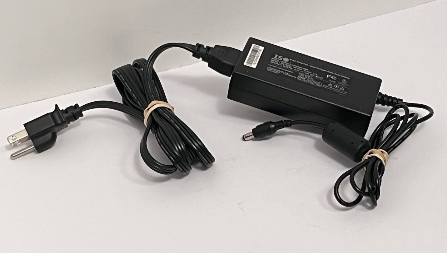 ISO AC Adapter KPA-060F 60W 12V 5A