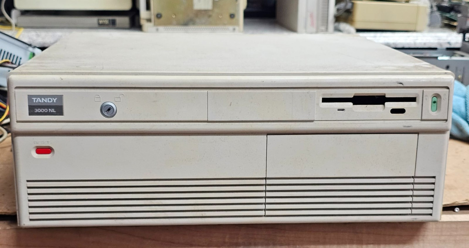 Vintage Tandy 3000 NL Desktop Computer 80286 PC Radio Shack IBM Compatible PARTS