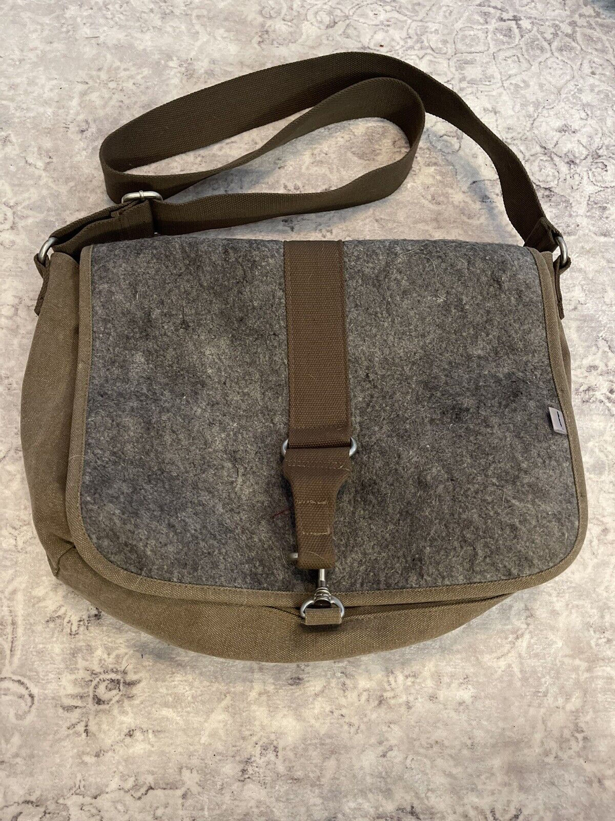 Ducti Large Gray with Khaki Canvas Flap Fabric Messenger Computer Travel Bag