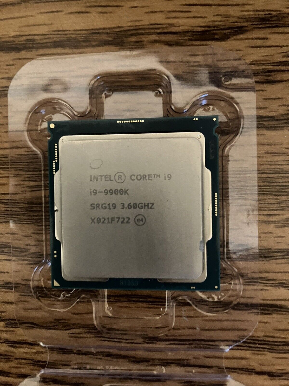 Intel Core i9-9900K Coffee Lake 8-Core, 16-Thread, 3.6 GHz (LGA 1151