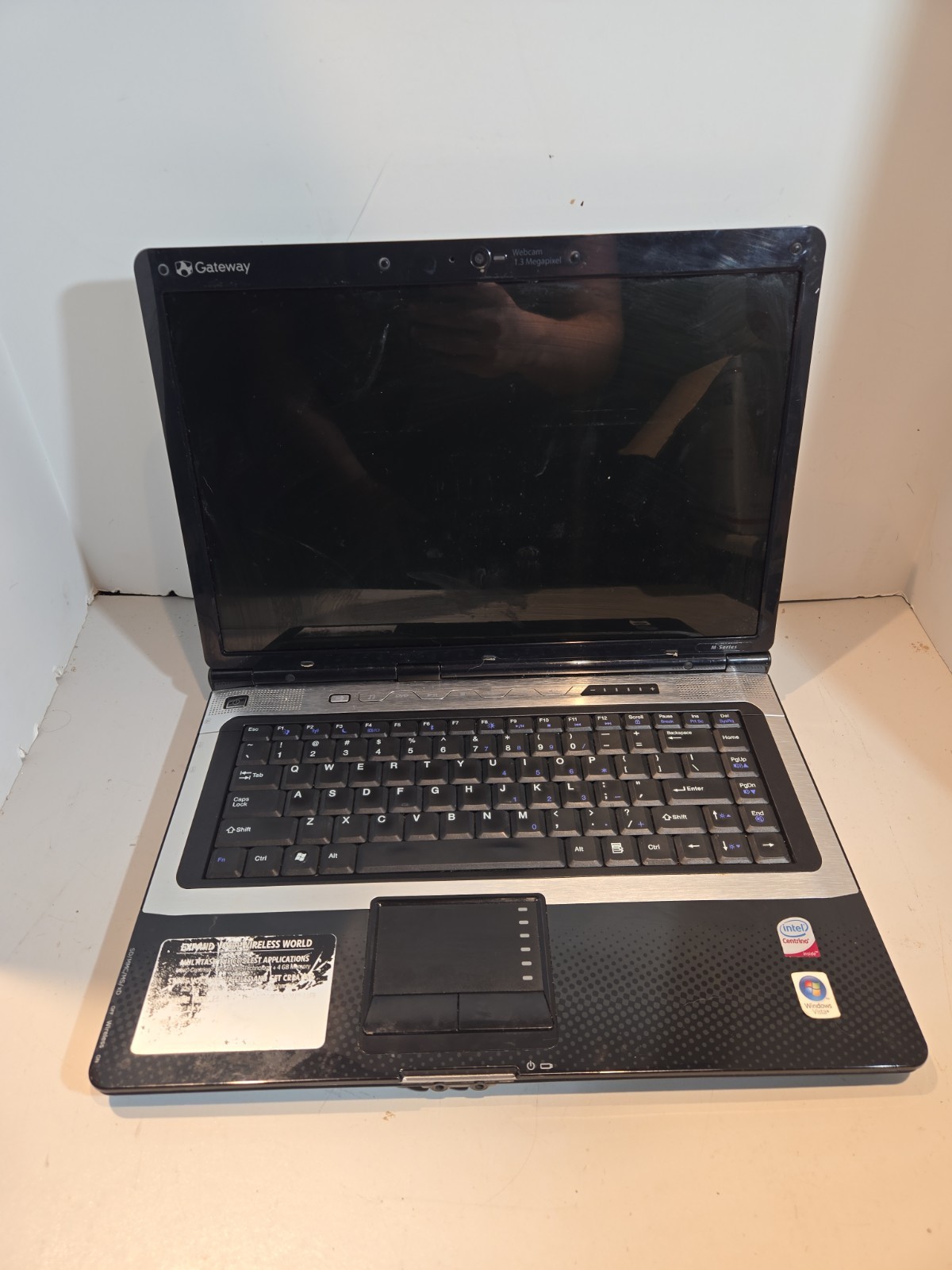 Gateway M Series SA1 Intel Centrino 4gb Ram  Laptop Untested No Charger No HDD
