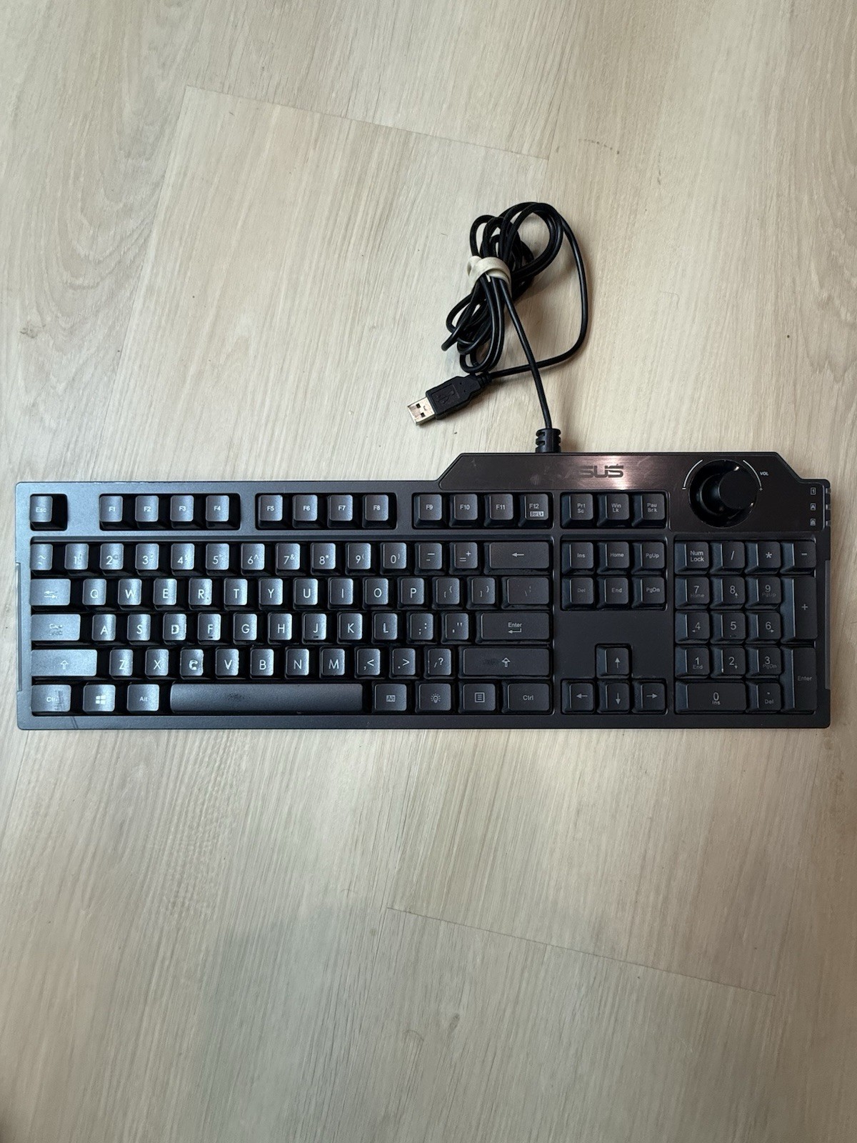 Vintage ASUS Wired Gaming Keyboard with Volume Knob (Works Tested)