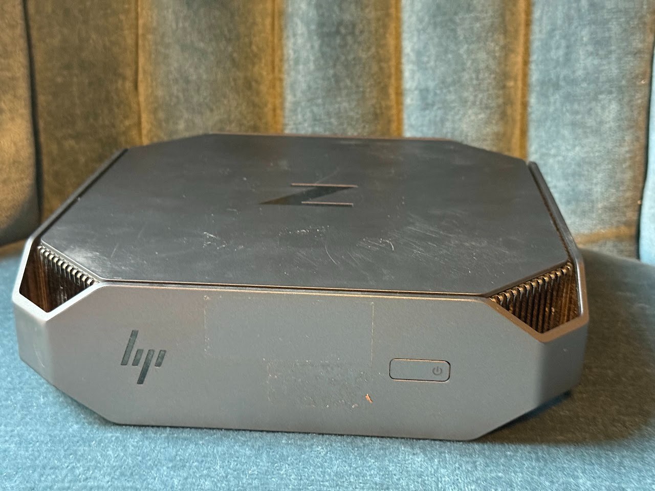 HP Z2 Mini G3 Entry Workstation  i5 6500 3.2 GHz / 8G (2x4GB) / NO HD or Adapter