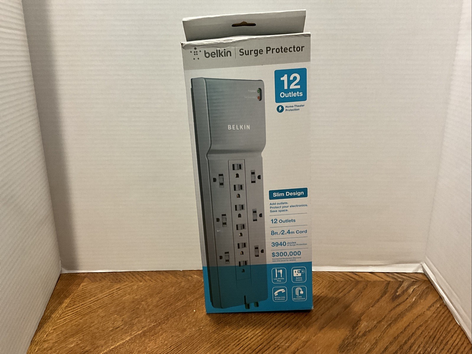 BELKIN SURGE PROTECTOR 12 OUTLETS 8FT/2.4M CORD SLIM DESIGN 
